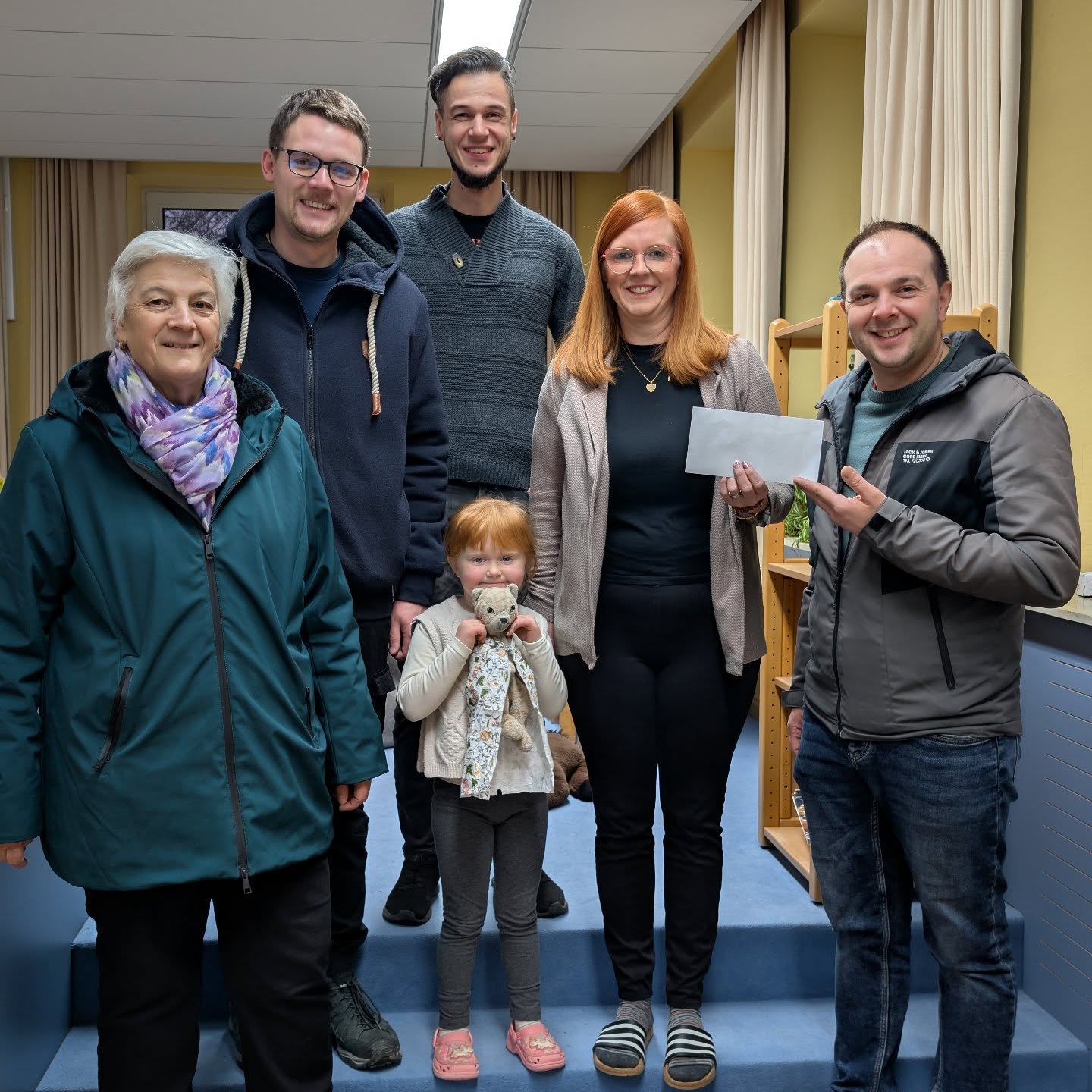 240 Euro für den Kindergarten: Nikolausaktion ein voller Erfolg